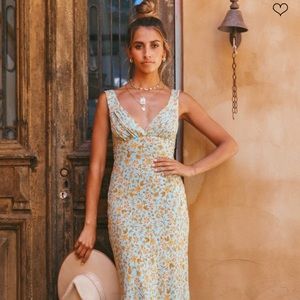 Cocktail dress from “Fortunate One”, woman’s size M. brand new never worn.